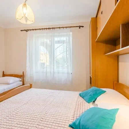 Fidelis - One Bedroom With Terrace And Garden View 4