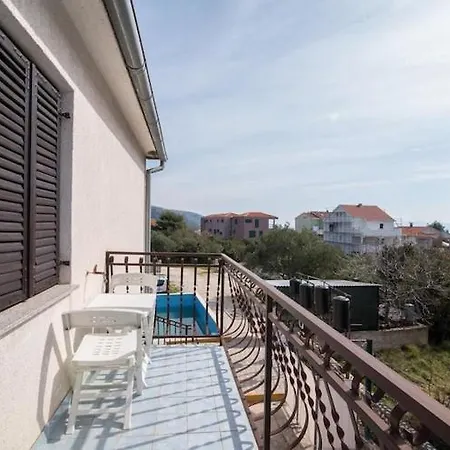 Fidelis - One Bedroom With Terrace And Garden View 4 Apartment Trogir