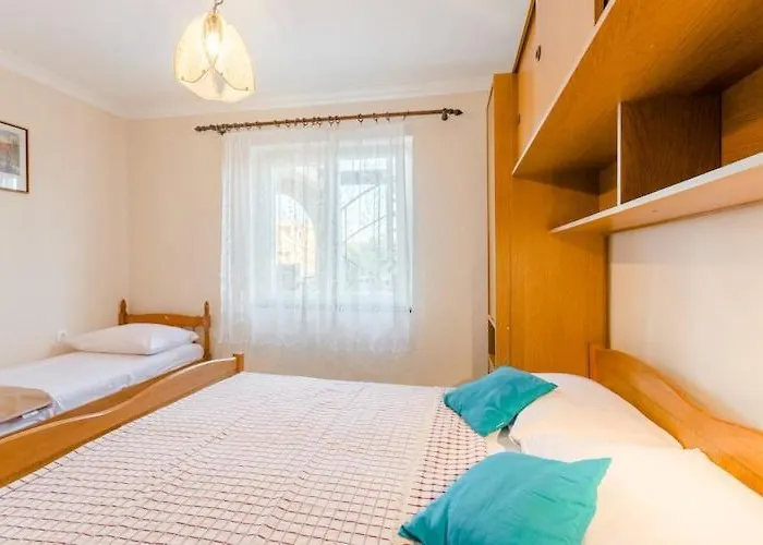 Fidelis - One Bedroom With Terrace And Garden View 4