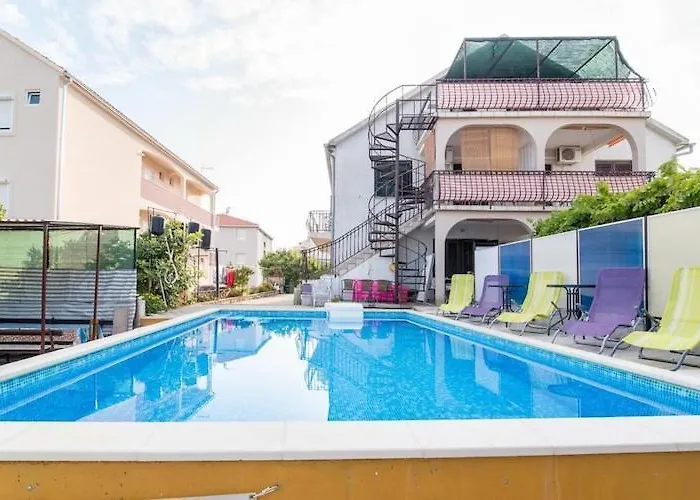 Fidelis - One Bedroom With Terrace And Garden View 4 Апартаменти *