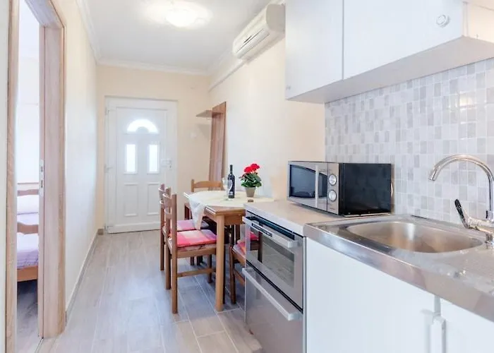 Fidelis - One Bedroom With Terrace And Garden View 4 Apartment *
