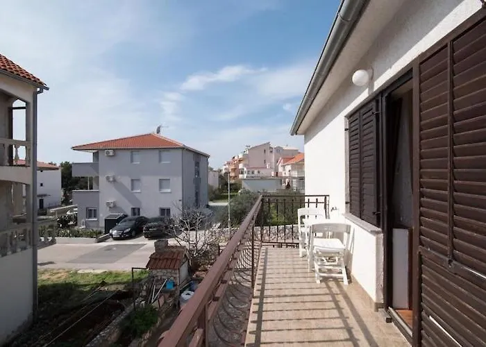 Fidelis - One Bedroom With Terrace And Garden View 4 Apartment *